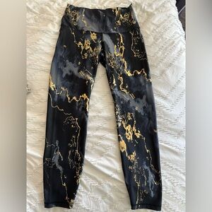 Black and Gold Marble Print Old Navy Leggings